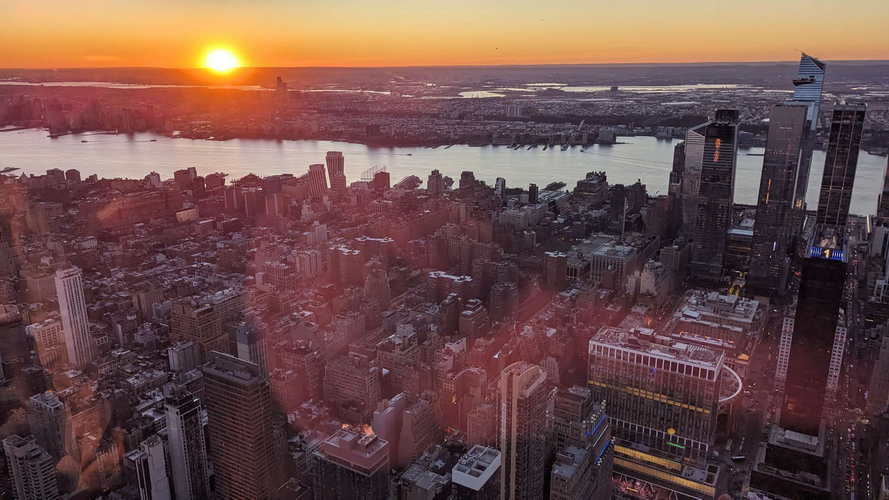 NYC_2024-02-06 17-17-26_PXL_20240206_221726249.LONG_EXPOSURE-02.ORIGINAL